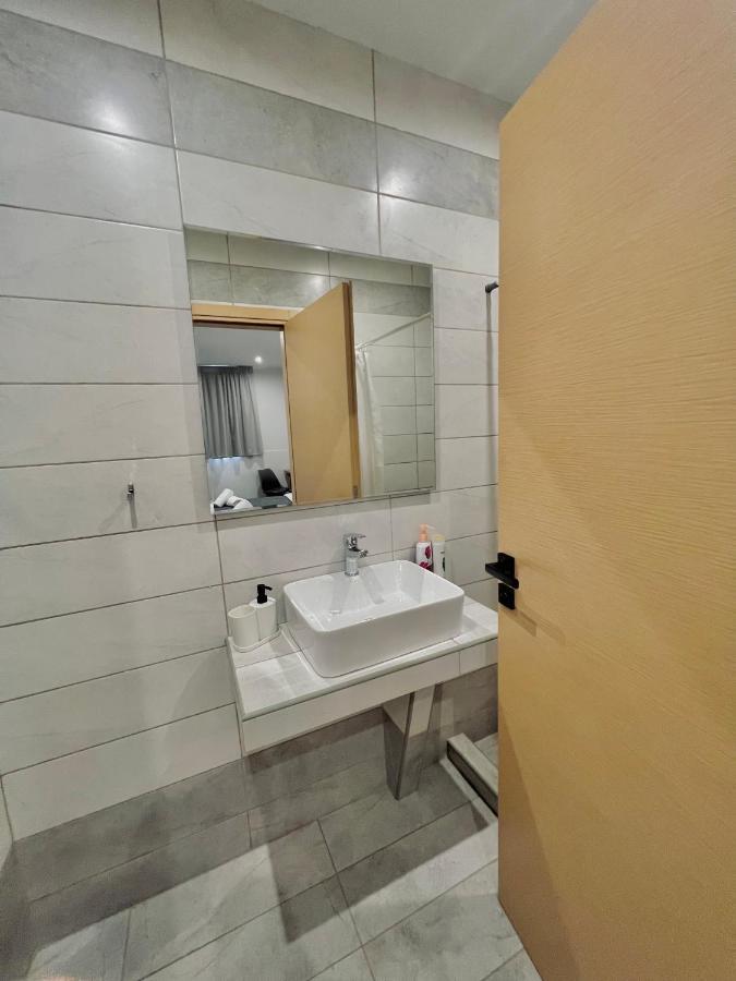Navitas House Апарт-отель Афины