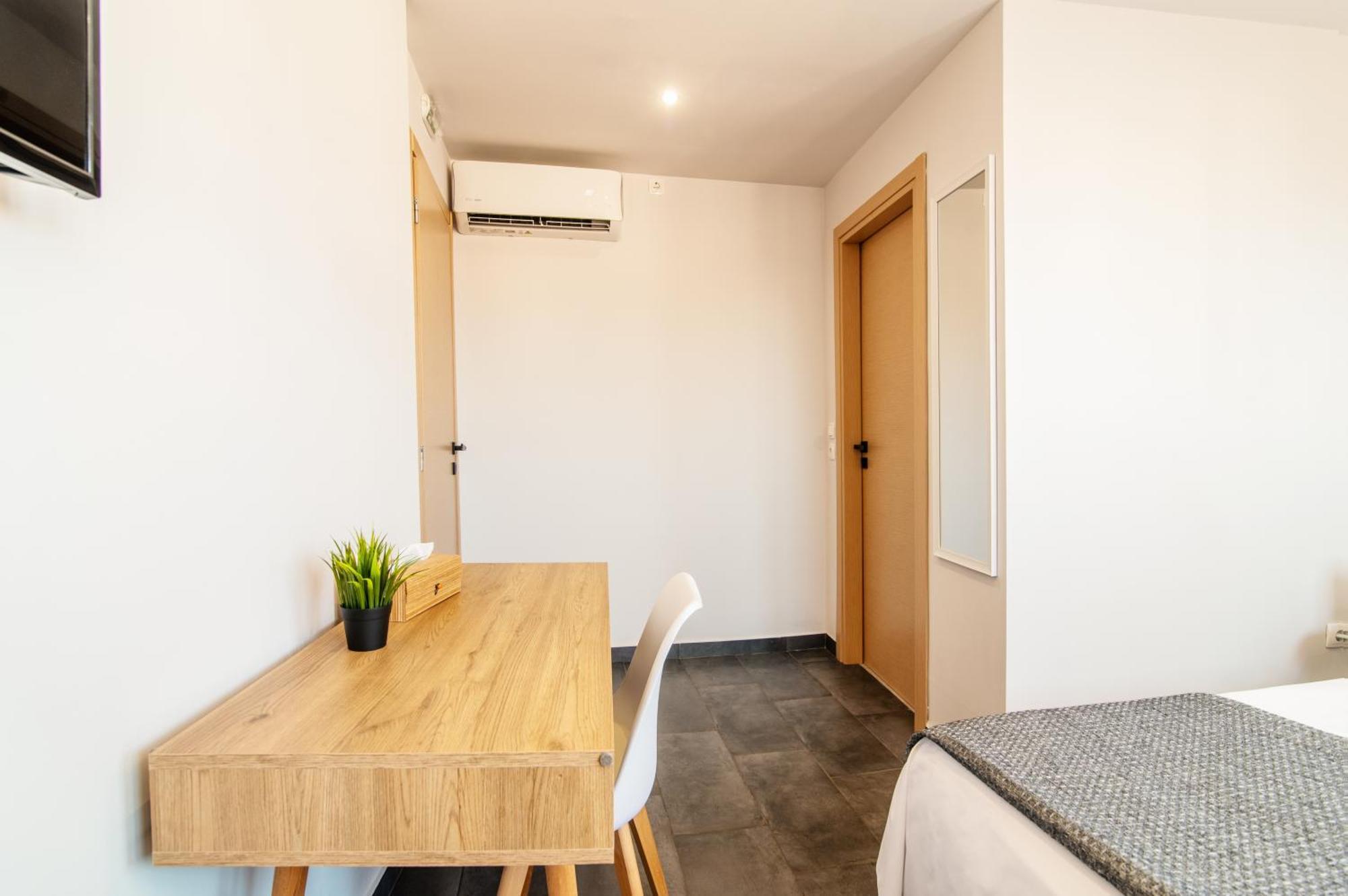 Navitas House Aparthotel Atene